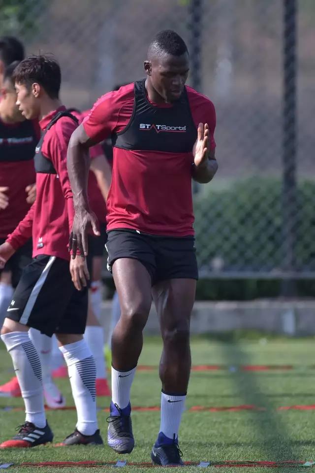 leyu-诺维斯基最后一场对马刺视频