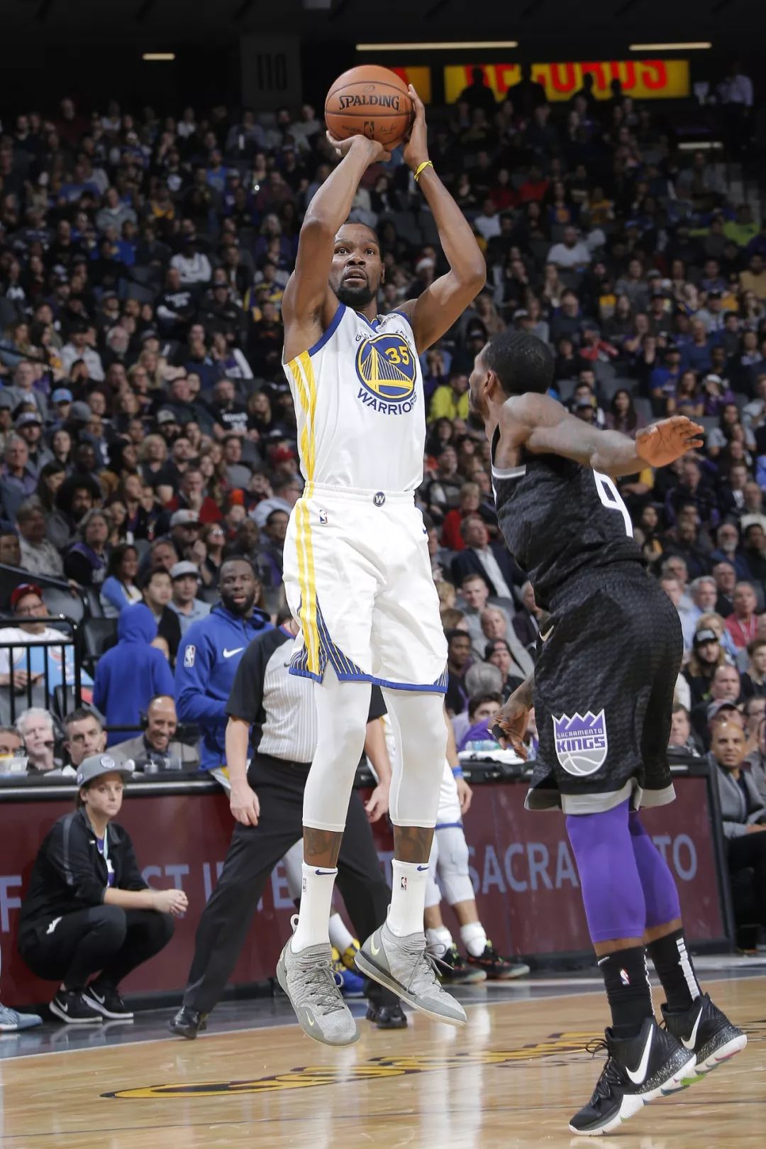 leyu-包含尼斯围绕英超手感冰凉杜兰特在RNG比赛中回归赛场，纽卡斯尔外线爆发直接炸裂的词条